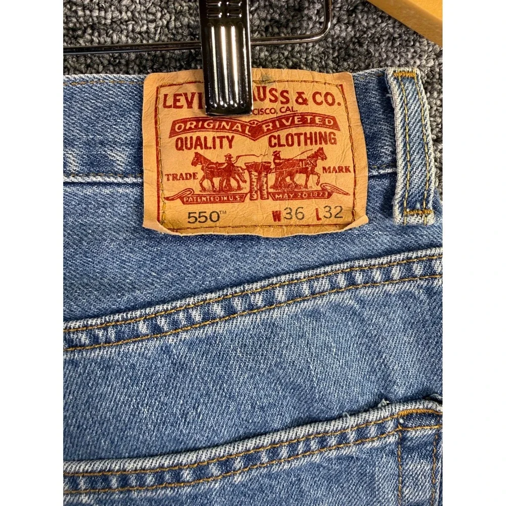 Levis 550 Relaxed Fit Jeans Mens 36x32 Blue Medium Wash Tapered Denim 00550-4891